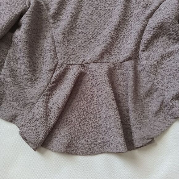 BB Dakota Shimmery Gray Crinkle Textured Long Sleeve Open Front Cardigan Jacket - Picture 7 of 10